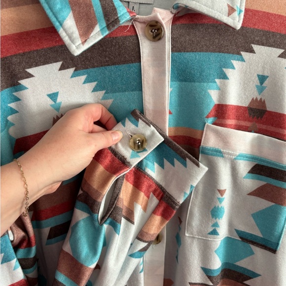 NWT Aztec Boutique Patterned Button-Up Shirt - Picture 3 of 5